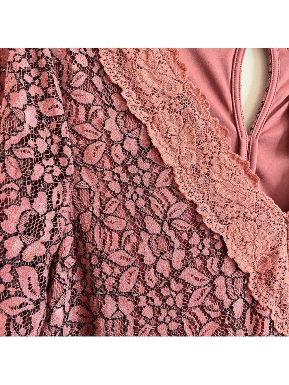 Wonderly Curvy 2X NWT Withered Rose Lace Peplum Boho Blouse Stardust Rayon - Picture 5 of 8